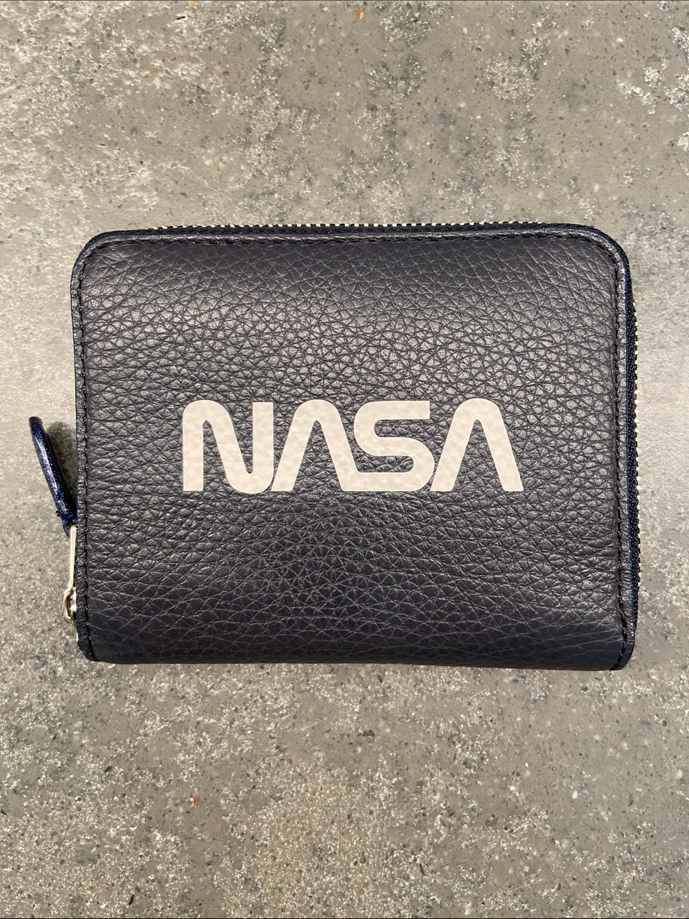 Coach NASA Logo Zip Wallet F30937